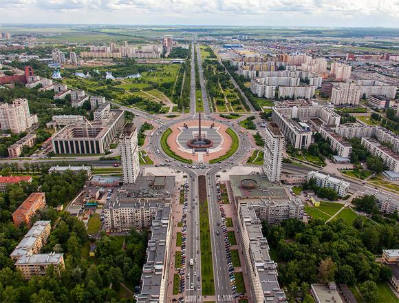 Почему лучше переезжать в Петербург, а не в Москву