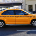 Проехать мимо комиссии: водители такси смогут заправляться, не выводя средства со счёта парка