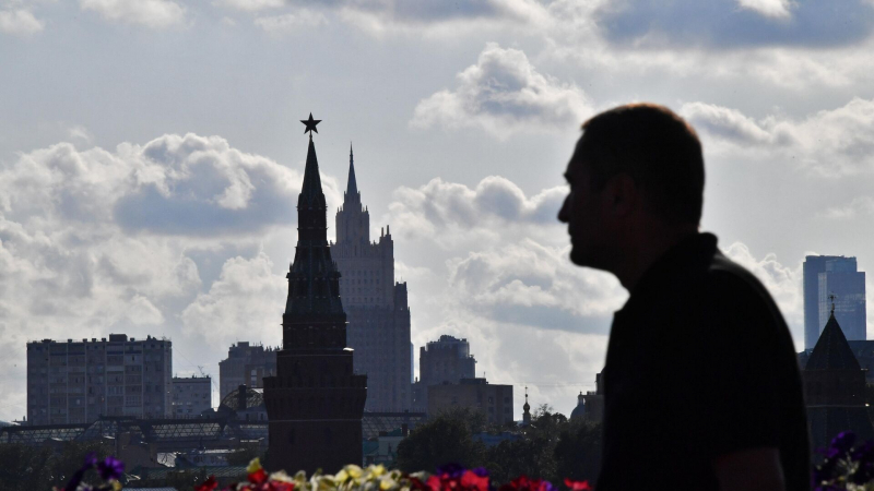 Снять с "Талибана"* террористический статус быстро не получится, заявил МИД