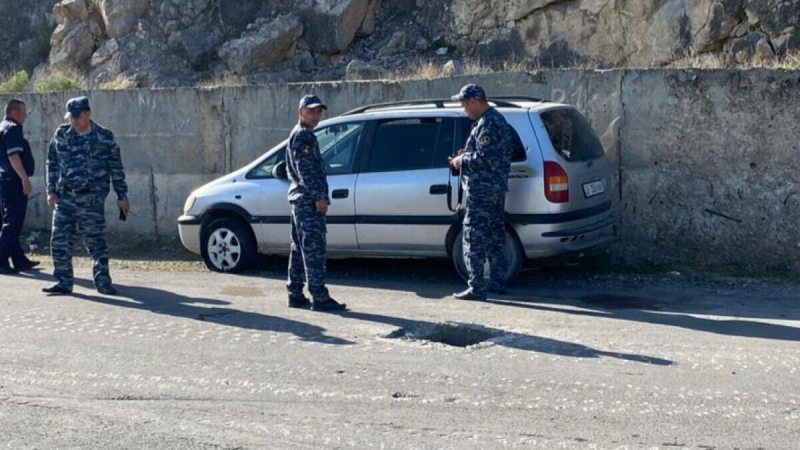 В Киргизии задержали госслужащих, помогавших иностранцам получить паспорта